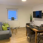 Schusterbrand Apartment *